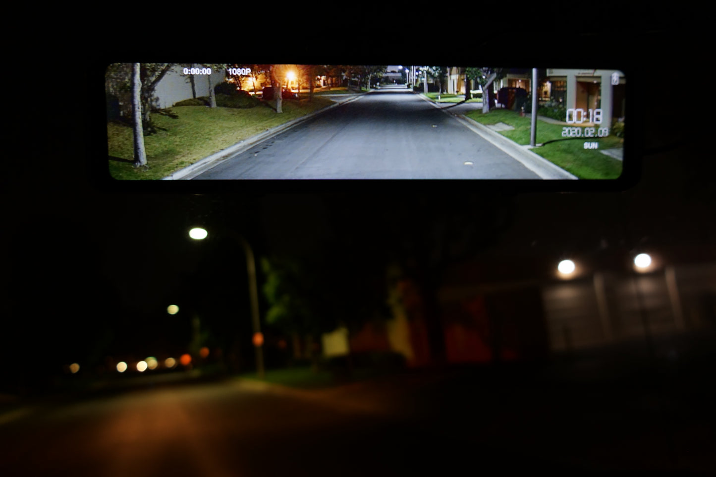 Electronic Rear-view Mirror