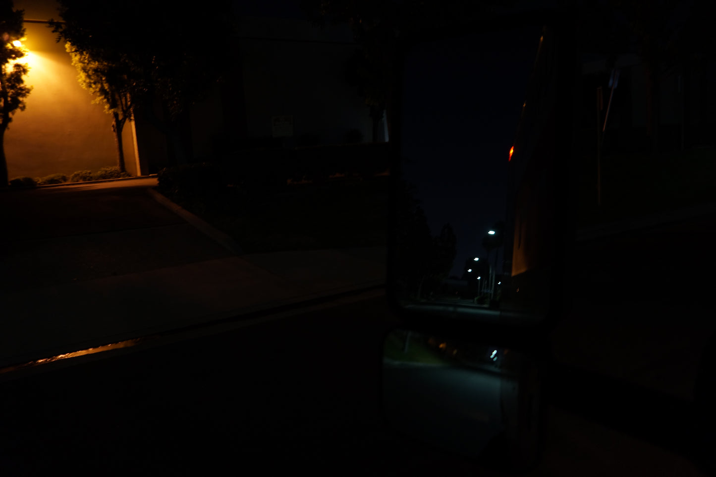Electronic Rear-view Mirror